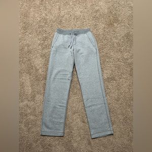 Worn twice! Very comfortable!